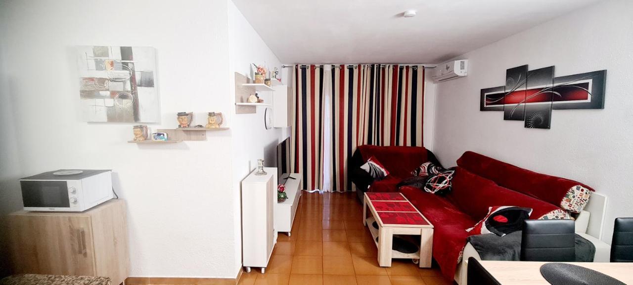 Apartment Center Salou Near Port Aventura Bagian luar foto