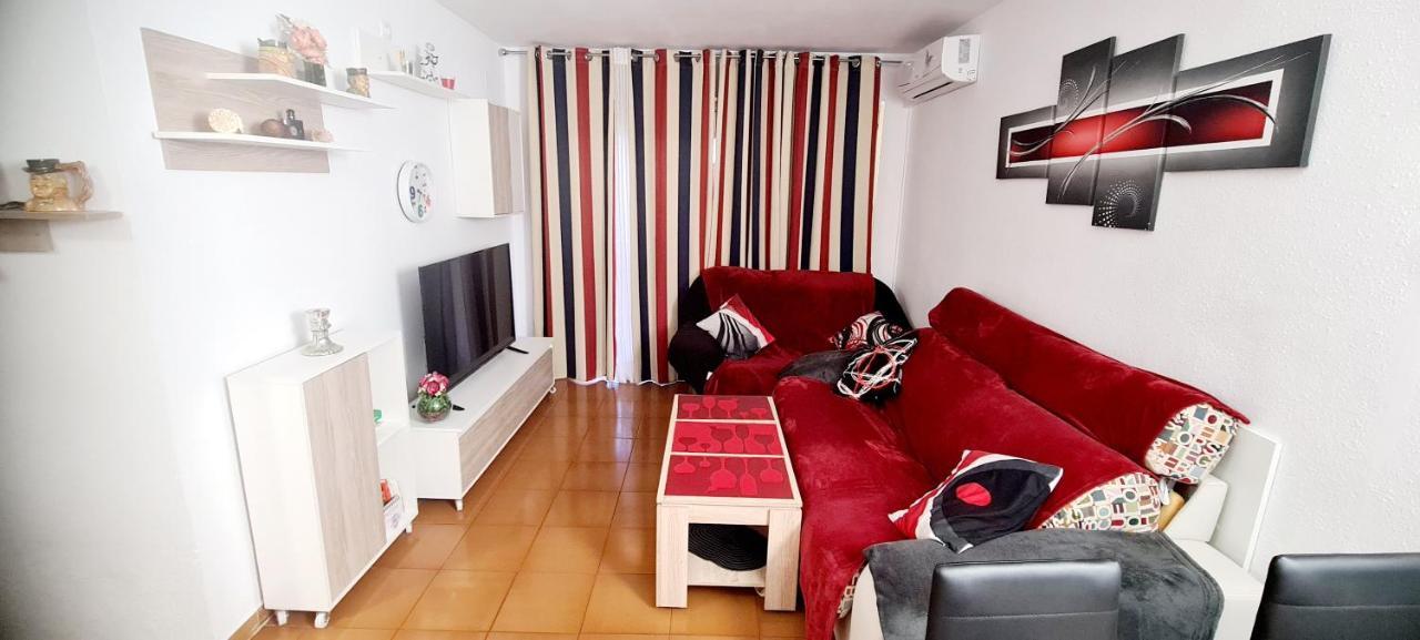 Apartment Center Salou Near Port Aventura Bagian luar foto
