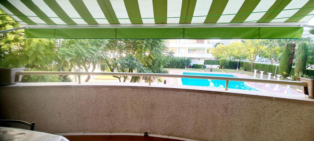 Apartment Center Salou Near Port Aventura Bagian luar foto