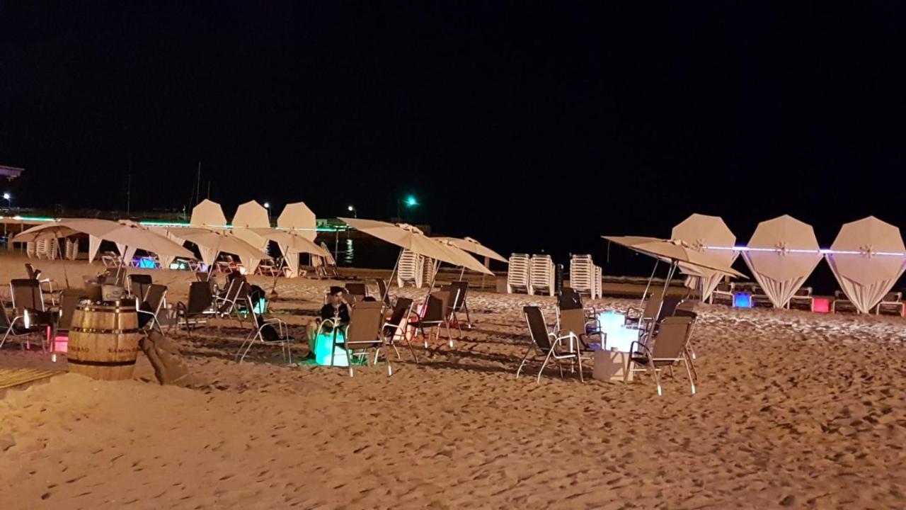 Apartment Center Salou Near Port Aventura Bagian luar foto