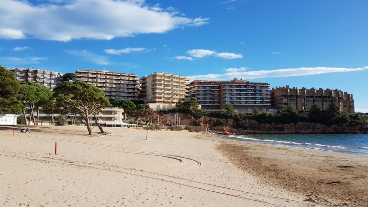 Apartment Center Salou Near Port Aventura Bagian luar foto